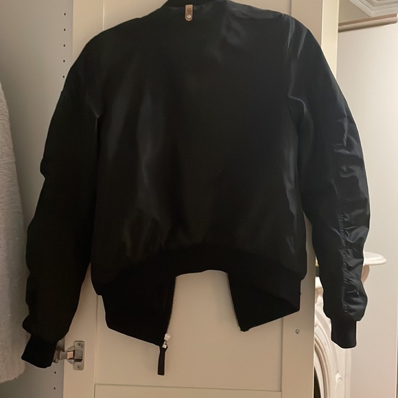 Barely worn mackage bomber jacket - Picture 4 of 4